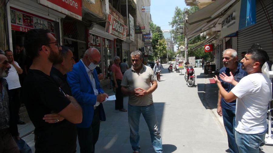 CHP İstanbul Milletvekili  Mahmut Tanal, Nusaybin’i ziyaret ederek halkın sorunlarını dinledi
