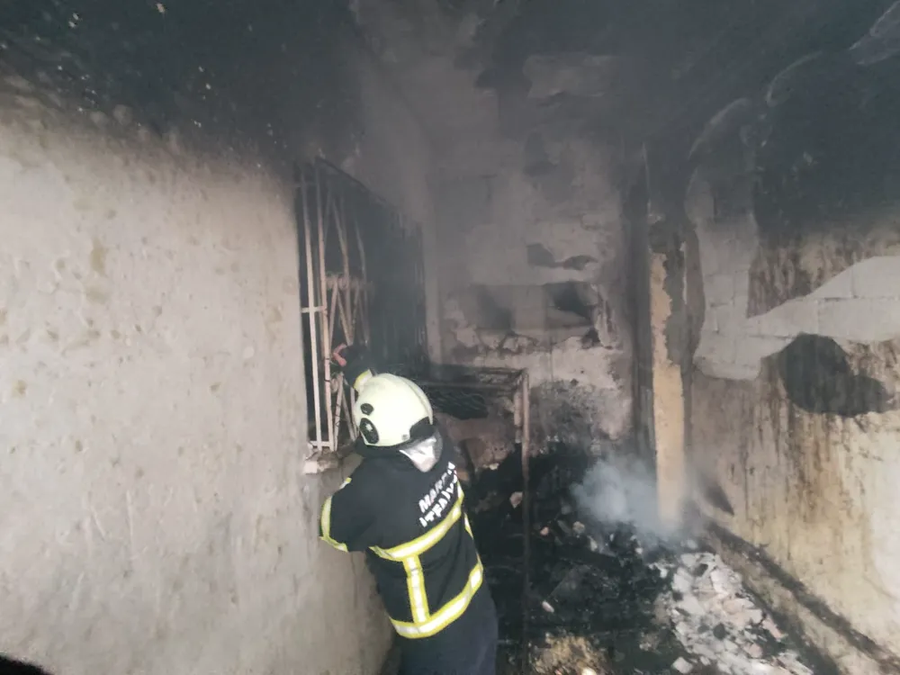 Nusaybin’de odunlukta çıkan yangın evin mutfağına sıçradı
