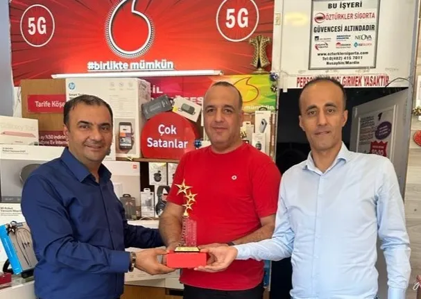 Nusaybin Mira İletişim Vodafone Bayisi Satış Hizmetlerinde Türkiye Birincisi Seçildi