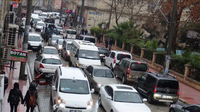 Nusaybin Kent Merkezinde Trafik Çilesi