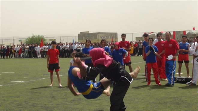 Nusaybin´de 19 Mayıs Atatürk´ü Anma,  Gençlik ve Spor Bayramı 