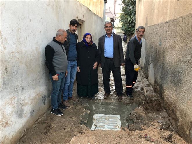 Nusaybin´de evde mahsur kalan yaşlı kadının sokağı yapıldı