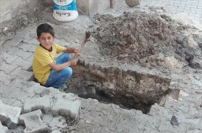 Nusaybin´de gider boruları tıkanan vatandaşa kimse yardımcı olmuyor!