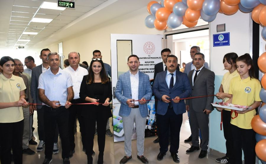 Nusaybin’de robotik Kodlama ve Teknoloji Sınıfı açıldı
