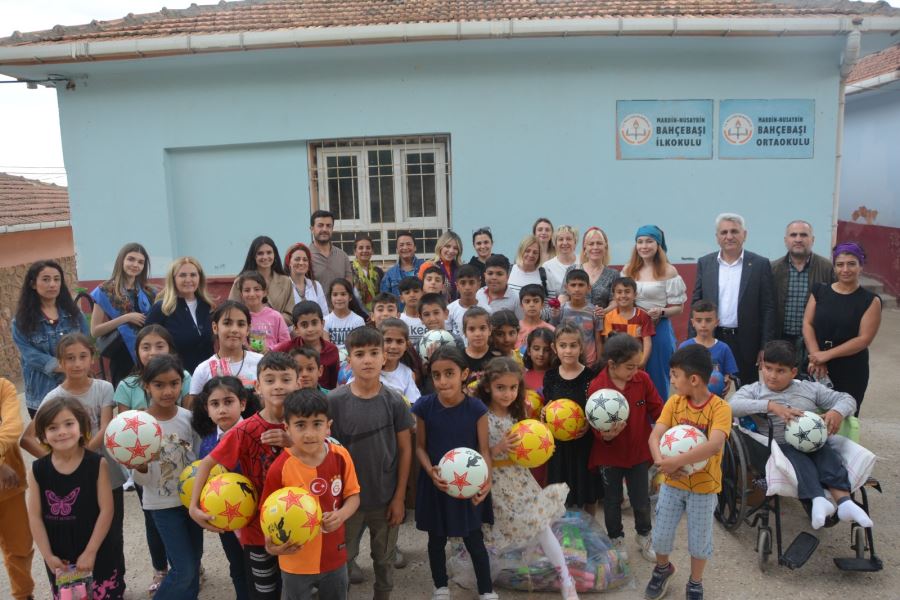 İstanbul’dan gelen gönül elçileri Nusaybin’e gönül köprüsü kurdu