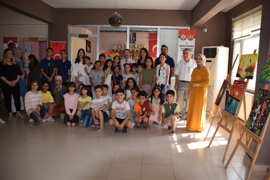 Nusaybin Kaymakamlığı çocuk merkezinde yıl sonu resim sergisi
