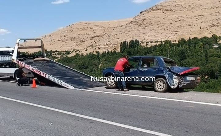 Nusaybin’de park halindeki otomobile kamyon çarptı   