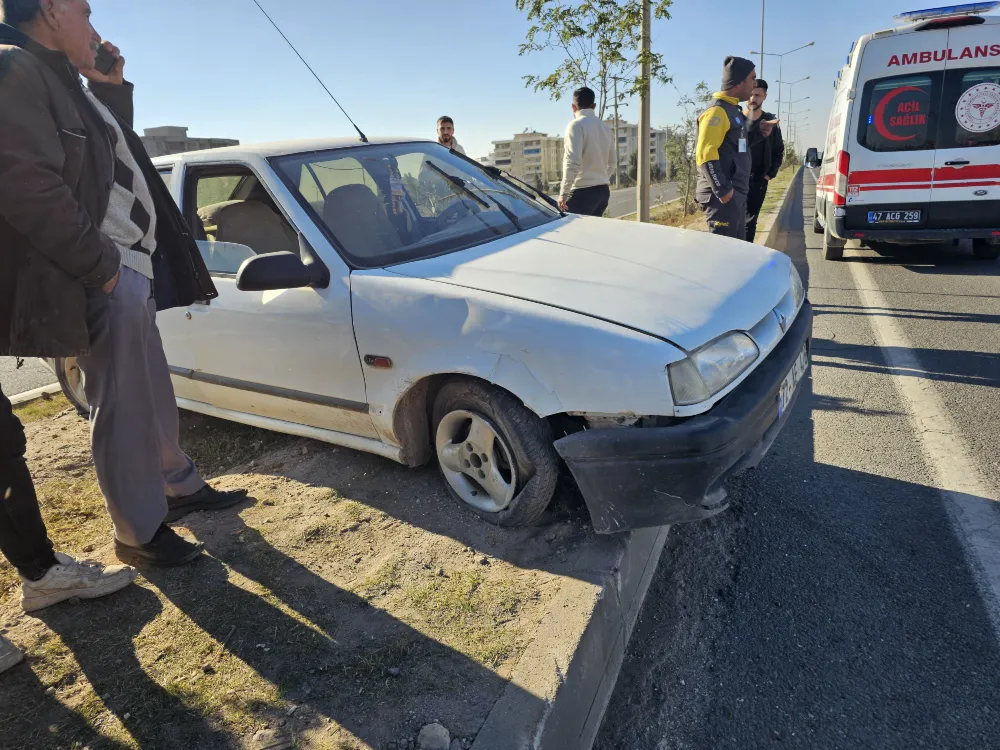 Nusaybin’de TIR, otomobile çarptı: 1 yaralı