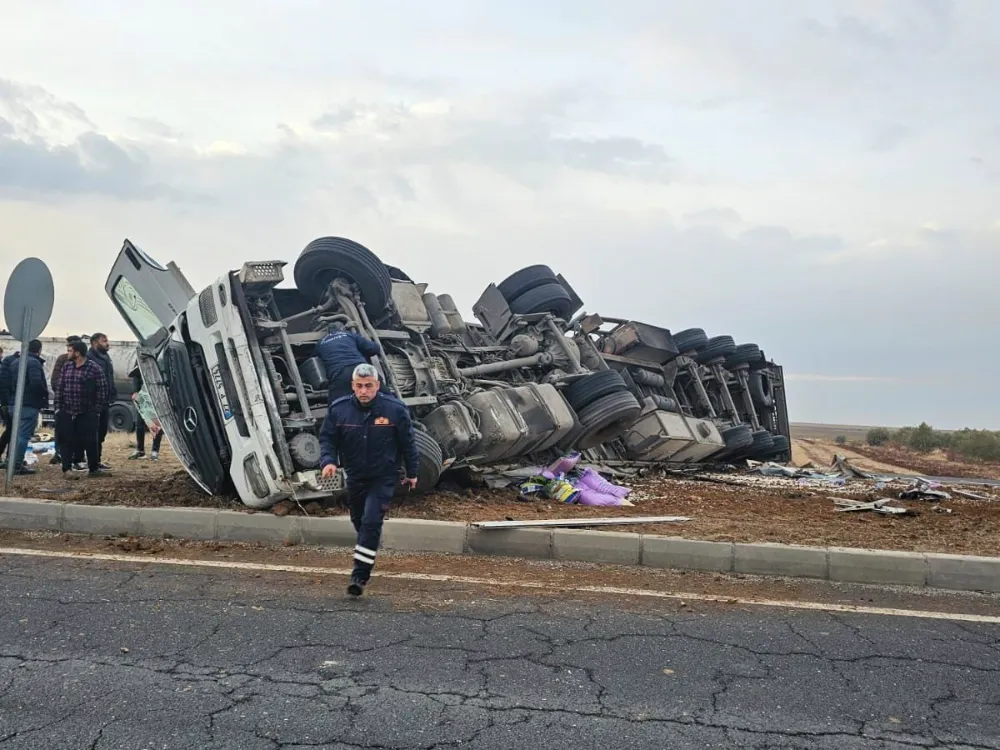 Nusaybin’de TIR kazası: 1 yaralı 