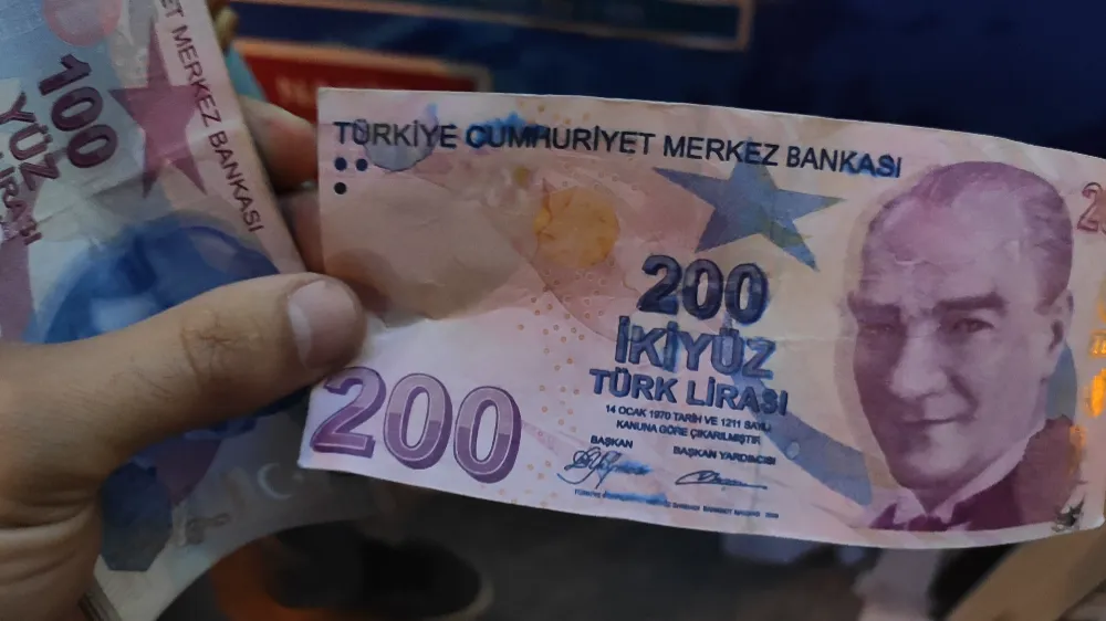 Kızıltepe’de bir vatandaşa sahte 200 lira para verilerek dolandırıldı
