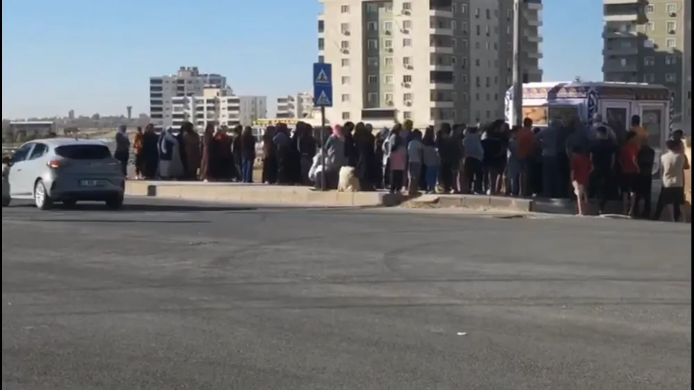 Nusaybin’de halk ekmeği kuyruklarına tepki
