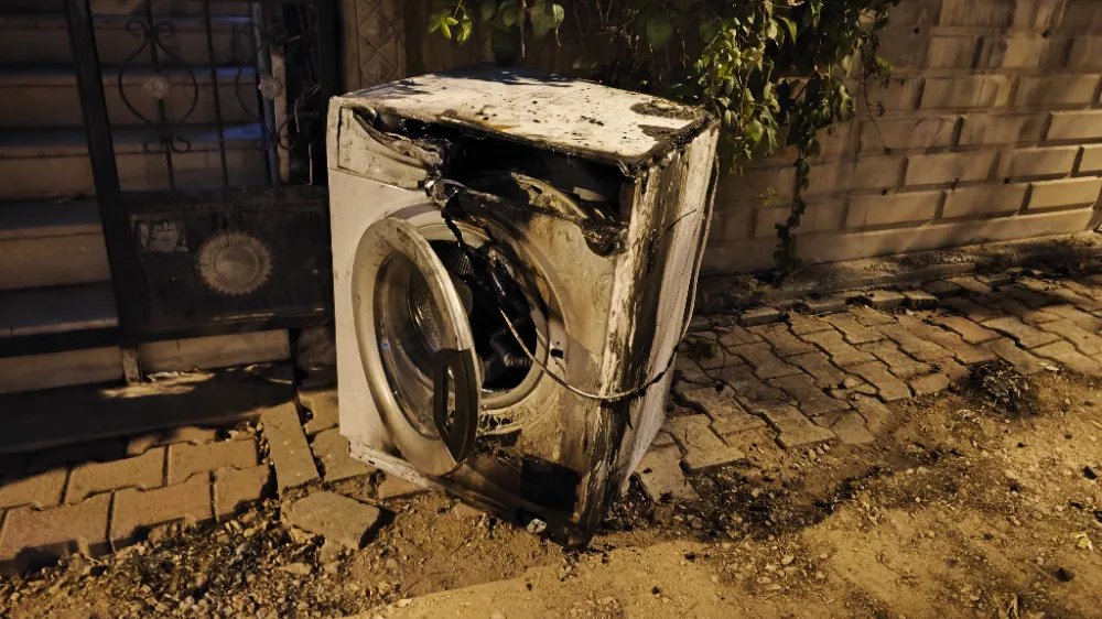 Nusaybin’de çamaşır makinesi az kalsın evi yakıyordu!