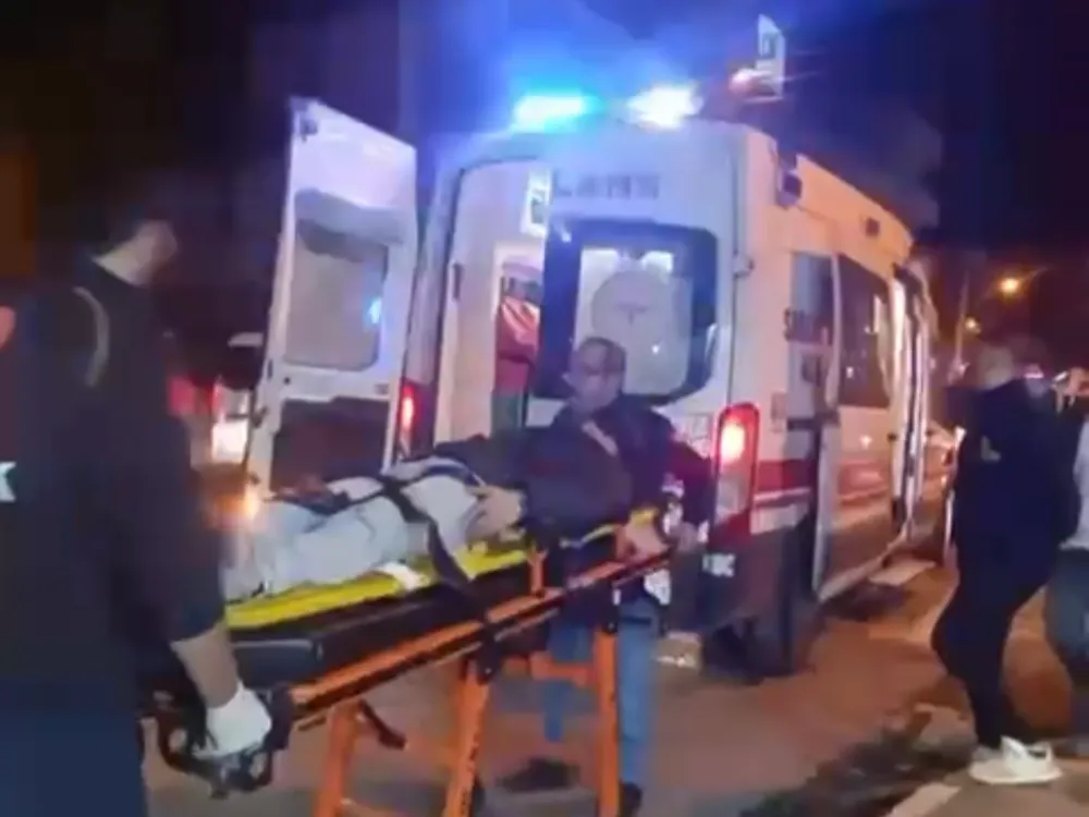 Otomobil ile motosiklet çarpıştı: 1 yaralı