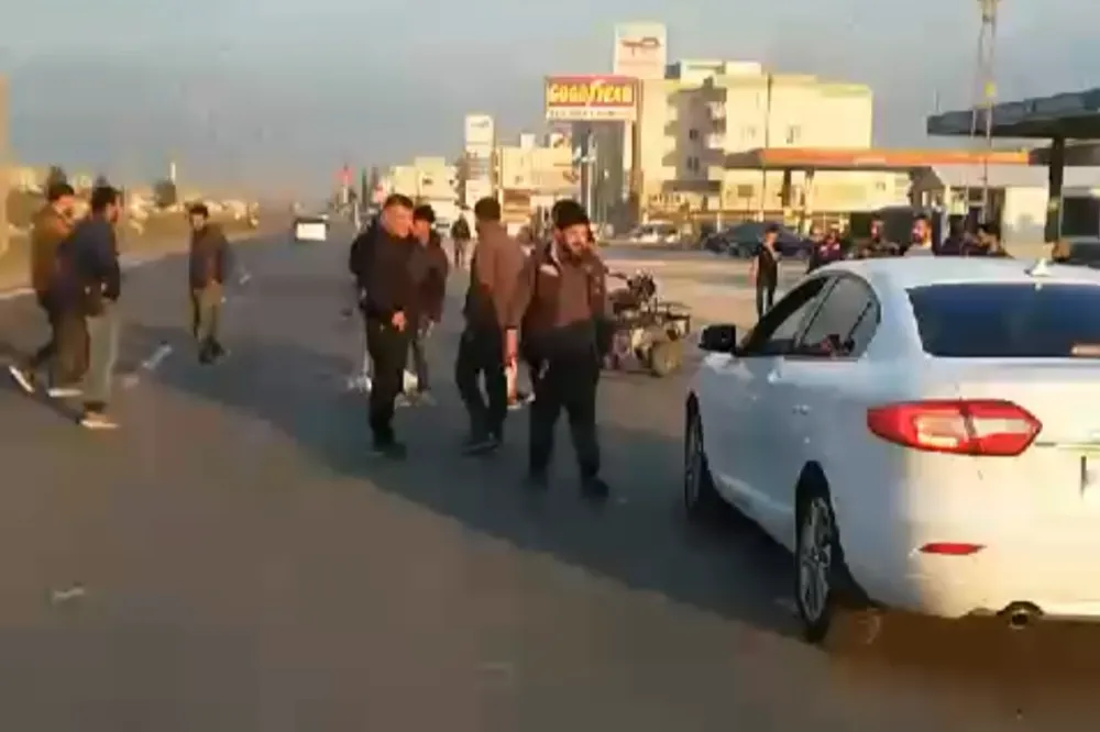 Nusaybin’de TIR, Motosiklete çarptı: 2 yaralı