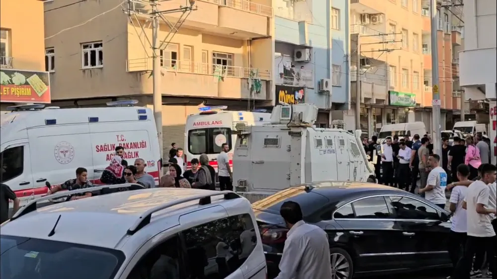 Nusaybin’de silahlı ve sopalı kavga: 3 yaralı