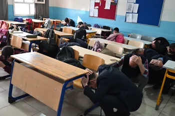 Nusaybin’de Deprem Tatbikatı Gerçekleştirildi